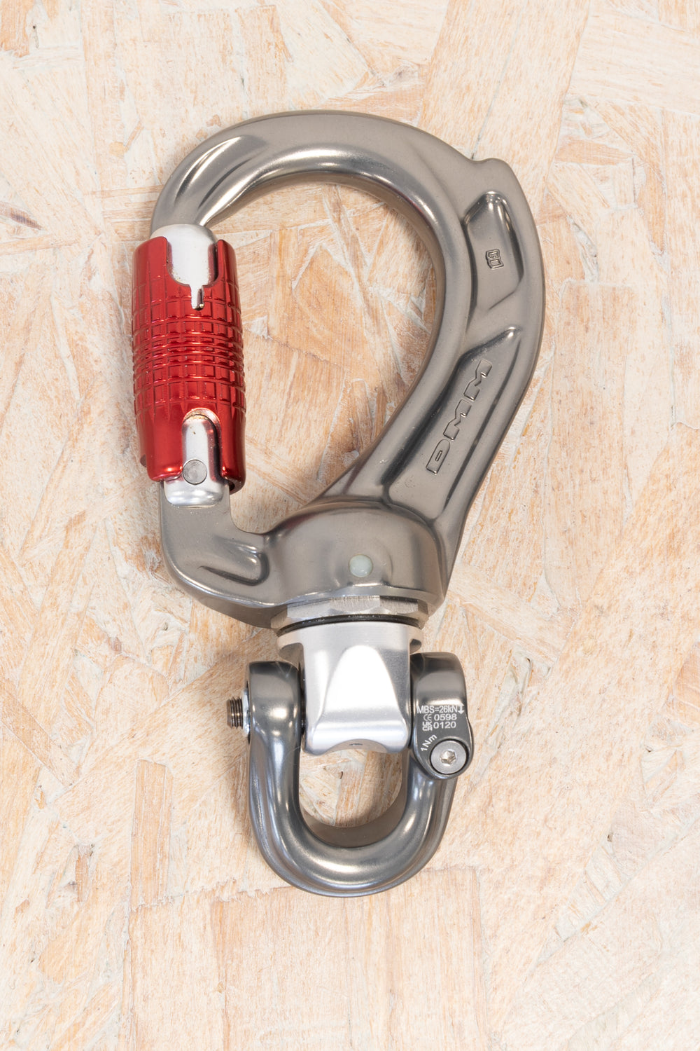 DMM - Director Swivel Boss D
