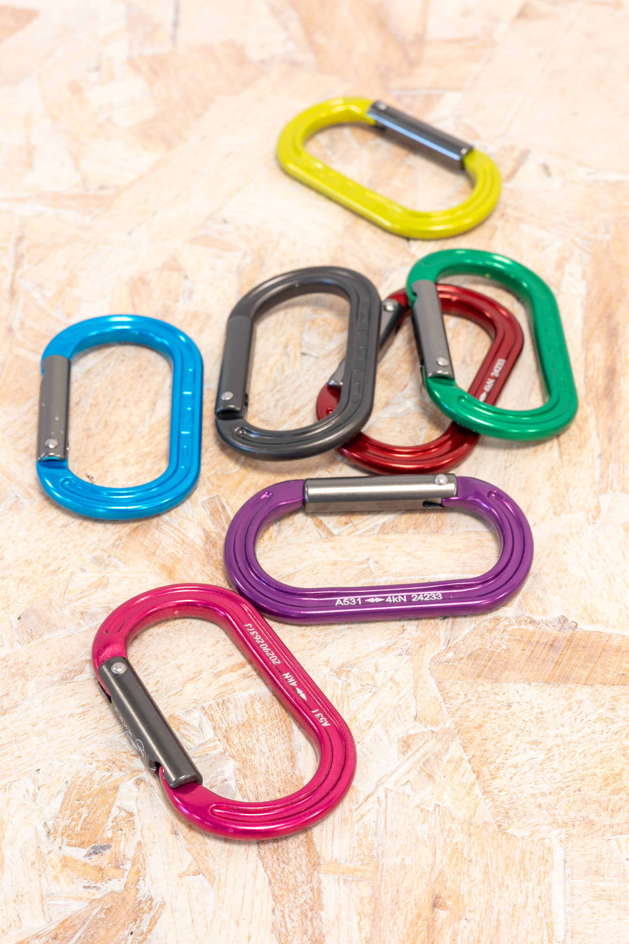 Moschettone - accessorio PETZL MINO - non PEI - Senza accessori - R Moschettone - accessorio PETZL MINO - non PEI - Senza accessori - R