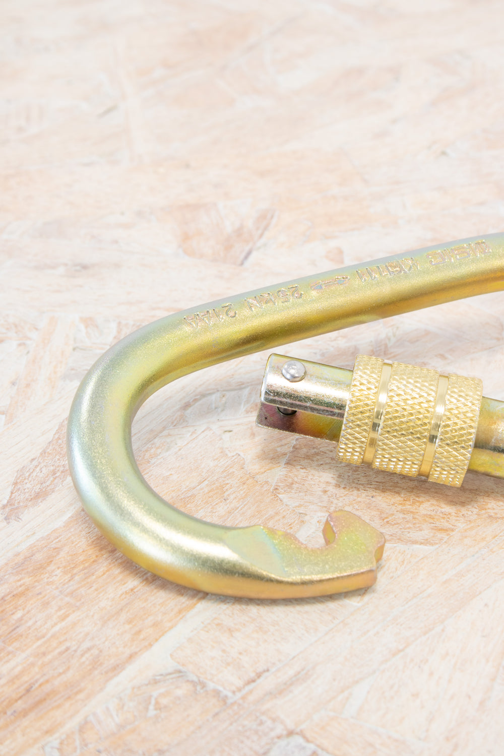 5 x ISC - Steel Oval SG Karabiner, with Serial Number