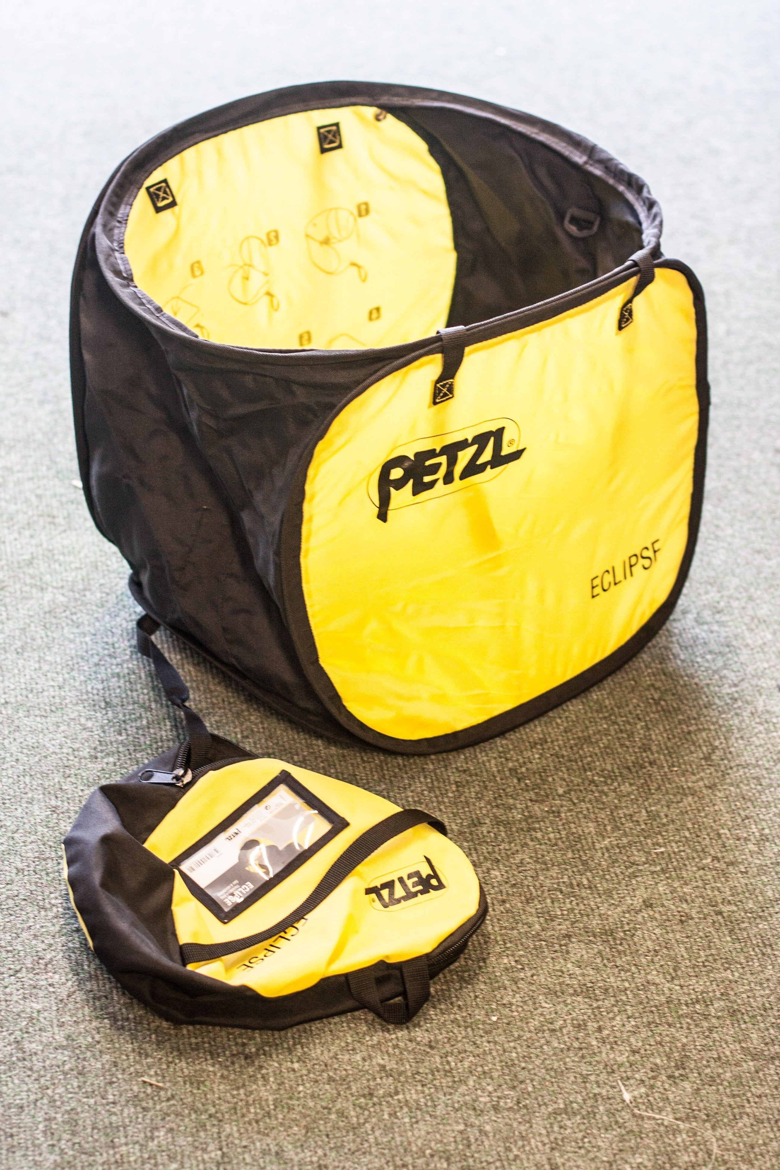 Petzl - Eclipse Throwline Bag – Rope Access Equip Petzl - Eclipse Throwline Bag – Rope Access Equip