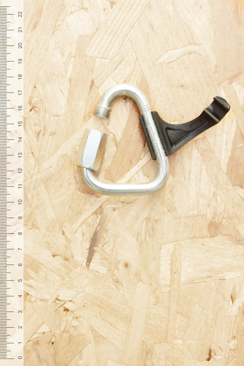 Petzl - Delta Maillon with Captive Bar