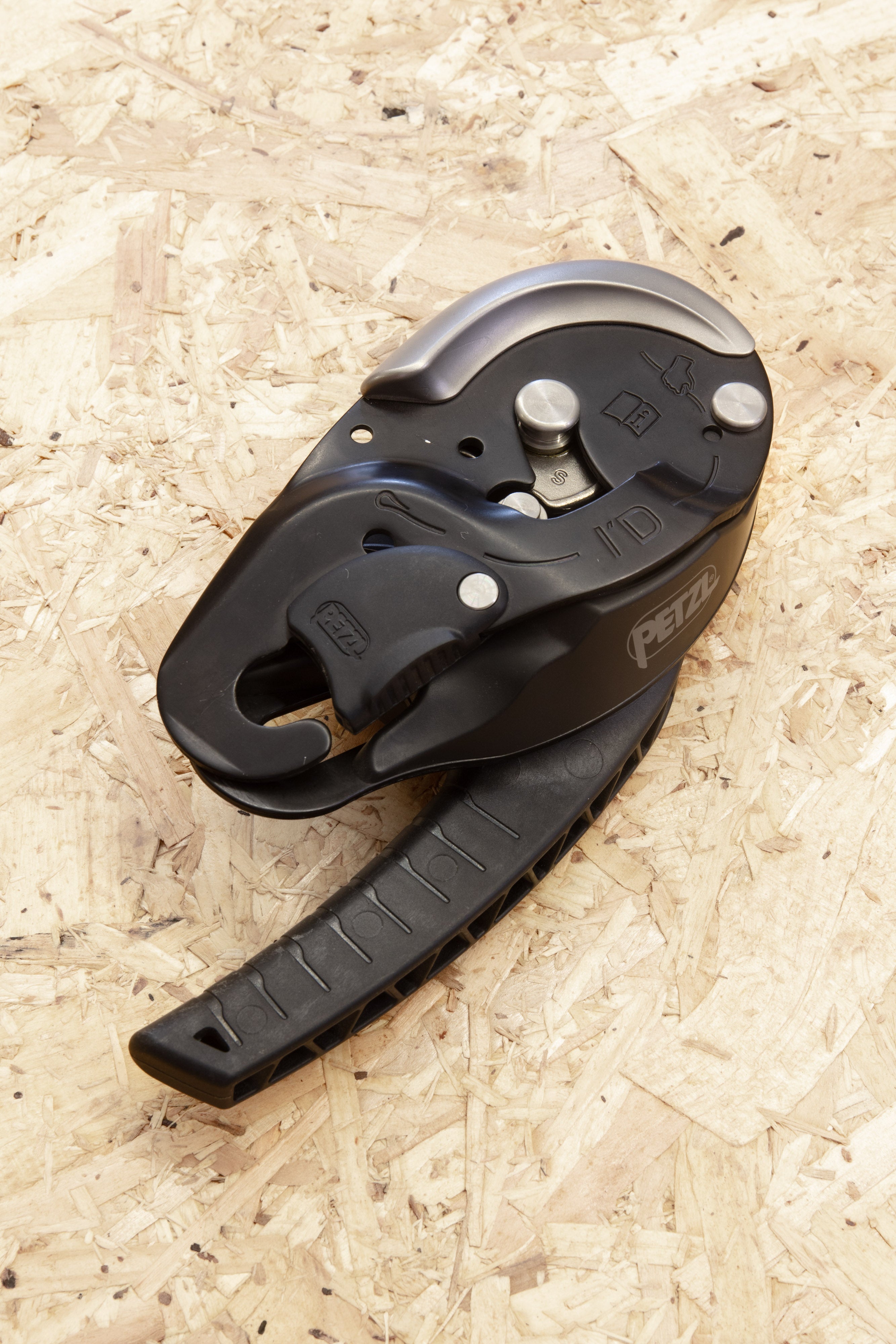 Petzl - I'D S – Rope Access Equip Petzl - I'D S – Rope Access Equip