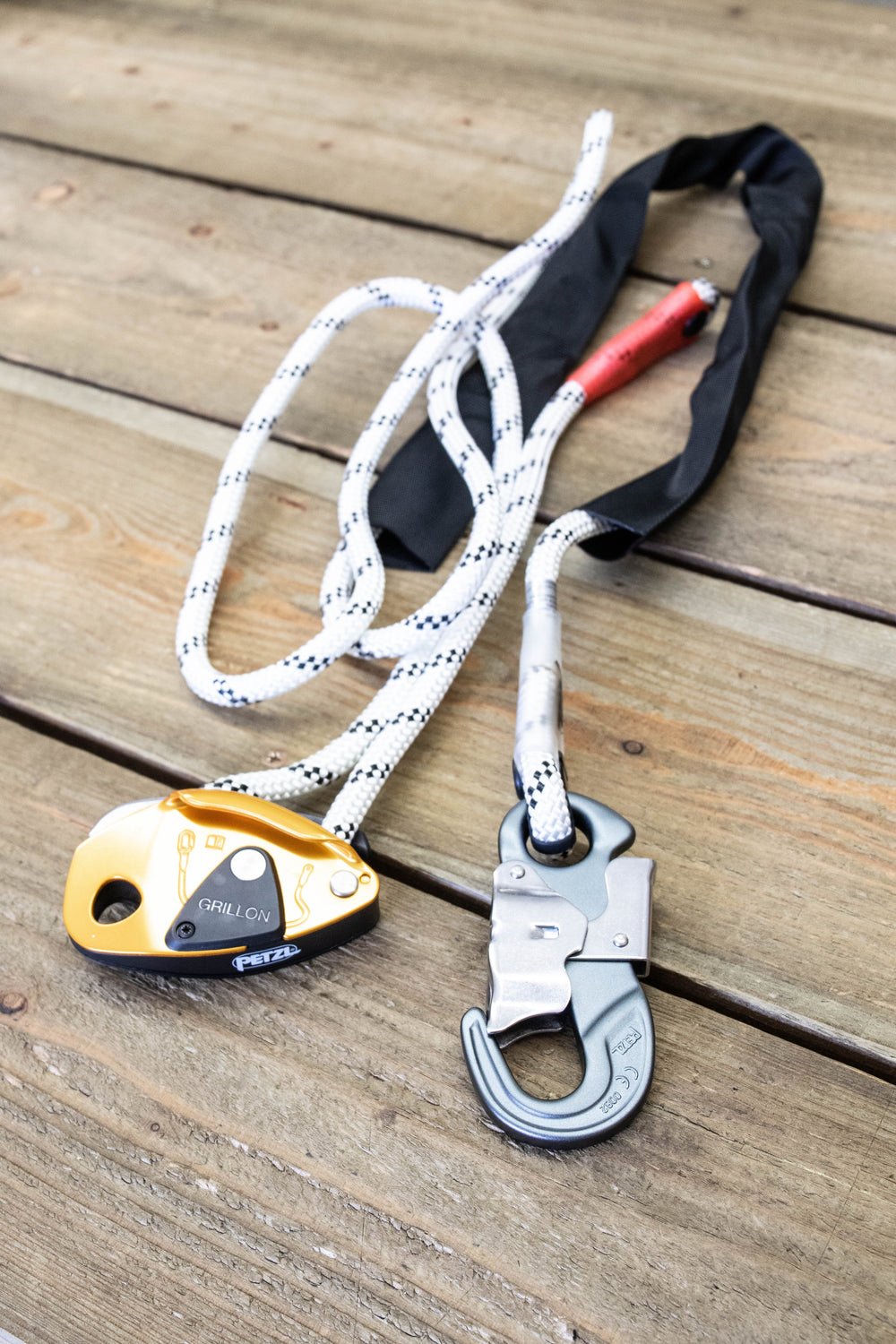 Elemento de amarre Grillon U 5 m regulable PETZL - Industrial Campollano Elemento de amarre Grillon U 5 m regulable PETZL - Industrial Campollano